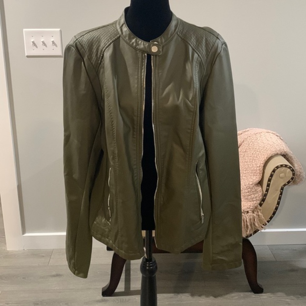 NWOT Express faux leather jacket size XL